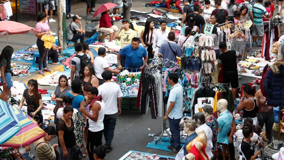 Gamarra Mujer Sufre Ataque De Epilepsia En Pleno Decomiso Al Comercio