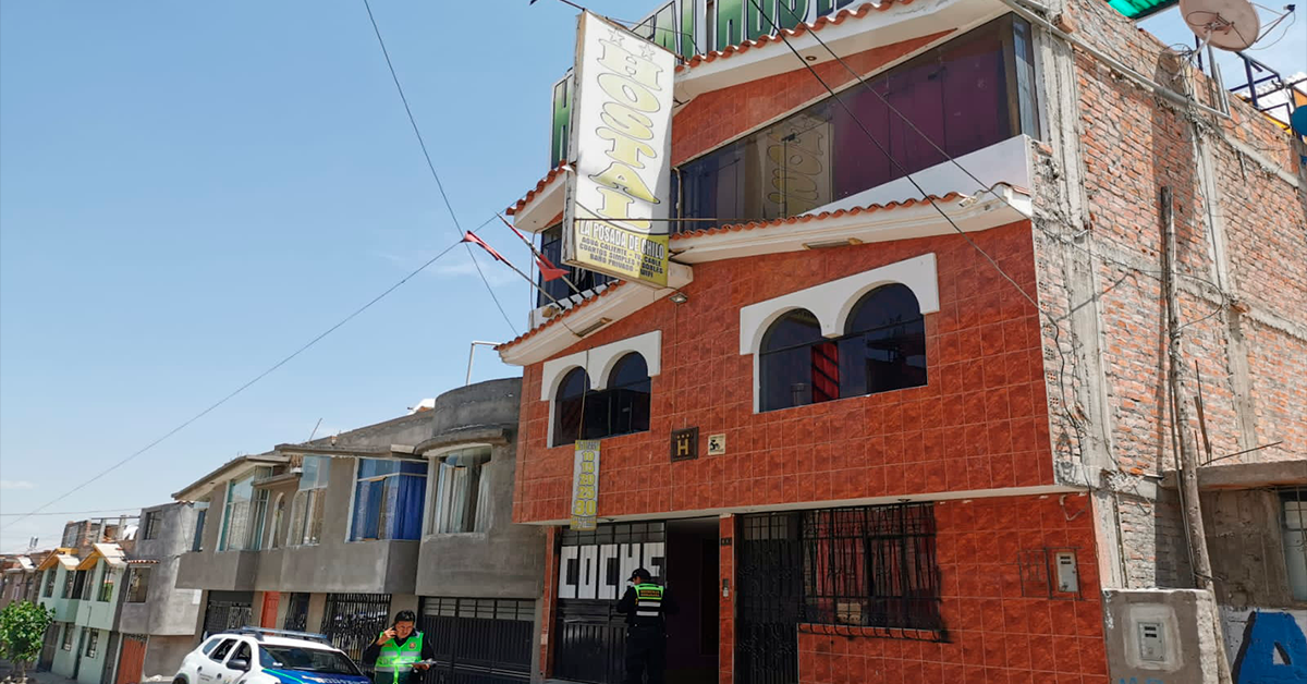 Hallan El Cad Ver De Una Mujer En El Interior De Un Hostal De Hunter