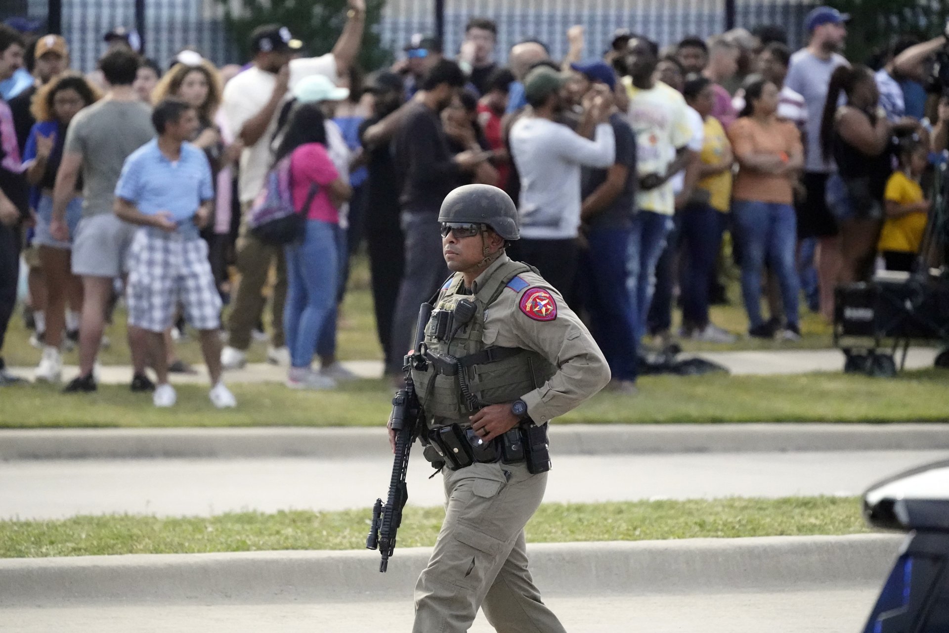 Estados Unidos Nueve Muertos Por Tiroteo En Centro Comercial De Texas