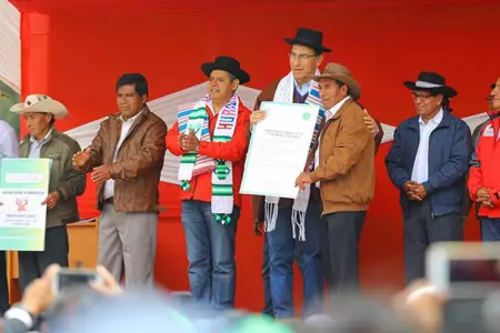 vizcarra-rojo-hoy-tn