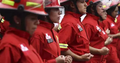 mujer-bombero