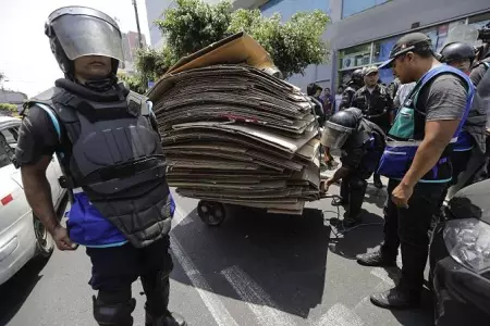 OPERATIVO-FISCALIZACION-AMBULANTES-EN-MERCADO-CENTRAL-23