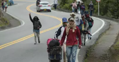 venezolanos-caminando