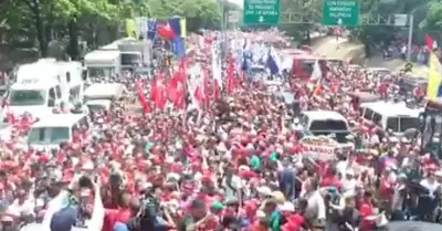 marcha-maduro-rojo