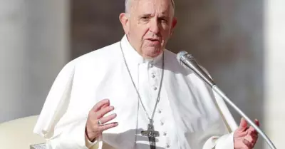 Papa Francisco modifica la versión en inglés del 