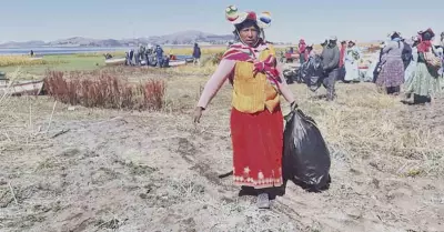 Lago-Titicaca-residuos
