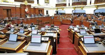 Congreso-casi-vacío