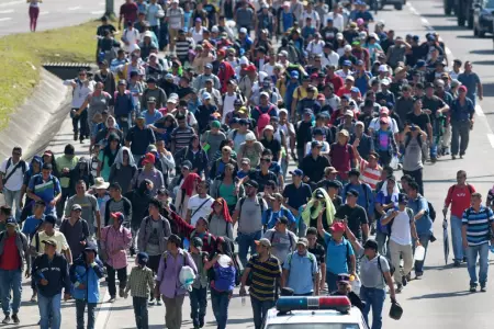 caravana-migrantes-el-salvador-eeuu-1