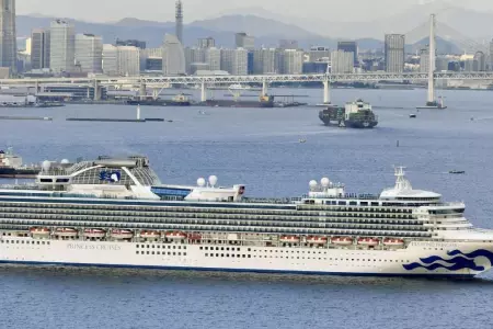 foto-coronavirus-japon-barco-cuarentena-pasajeros