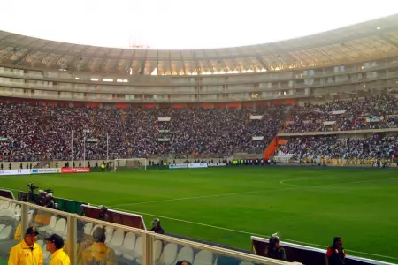 Inside_Estadio_Nacional_Lima_Peru