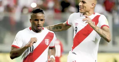 Jefferson-Farfa?n-y-Paolo-Guerrero