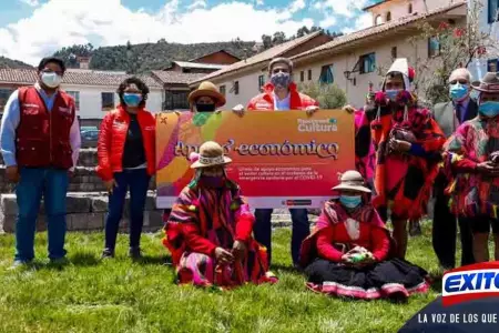Representantes-de-los-trabajadores-de-la-cultura-de-la-regin-Cusco-reciben-apoy