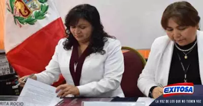 Congreso-rinde-homenaje-a-los-obstetras-del-Per-por-su-destacada-labor