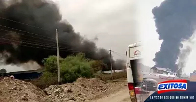 Comas-Ms-de-20-unidades-de-bomberos-luchan-por-apagar-incendio