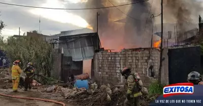 Arequipa-Dantesco-incendio-en-almacn-gener-pnico-en-el-distrito-de-Socabaya
