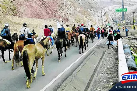 ONP-I-Cusqueños-advierten-que-llegarán-a-Lima-en-caballo-para-exigir-la-devoluci