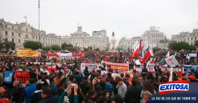 protestas-en-Cercado-de-Lima-en-contra-de-Merino