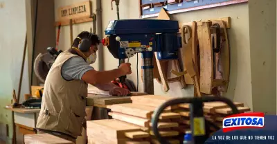 altamirano-No-hay-tiempo-que-perder-trabajemos-por-el-Per