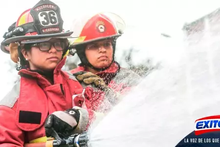 lewis-mejia-Homenaje-a-la-mujer-bombera