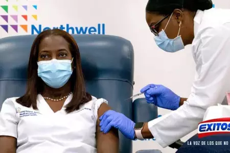 Estados-Unidos-Enfermera-fue-la-primera-en-recibir-la-vacuna-en-Nueva-York