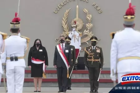Sagasti-lidera-ceremonia-por-el-196aniversario-de-la-Batalla-de-Ayacucho
