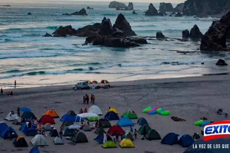 Arequipa-prohben-acampar-en-playas