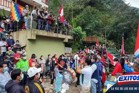 LO-LTIMO-Machu-Picchu-Se-levant-la-protesta-y-bloqueo-de-vas-frreas