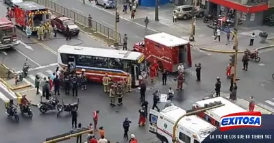 bomberos-accidente-pueblo-libre