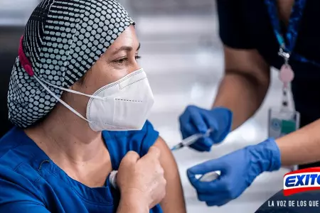 Chile-recibe-tercer-cargamento-con-ms-de-80-mil-vacunas-de-Pfizer