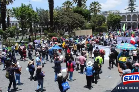 arequipa-cuarentena-protesta