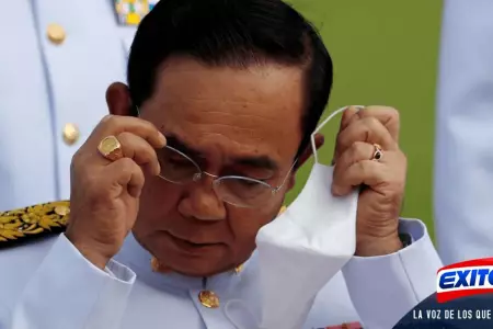 tailandia-primer-ministro-mascarilla-1