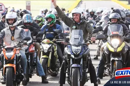 Jair-Bolsonaro-caravana-brasil-1