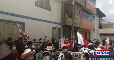 ingreso-1000-personas-a-la-Plaza-de-Armas-de-Chota-dice-vocero-de-Peru-Libre