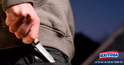 China-hombre-ataca-con-cuchillo-a-transentes