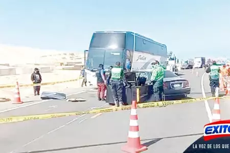 Los-autos-que-colisionaron-quedaron-destrozados-pero-el-trailer-y-el-bus-estn-i