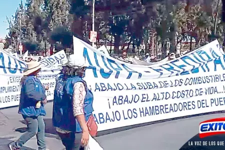 Pobladores-exhibieron-carteles-en-rechazo-al-alza-de-precios-que-se-registra-en-