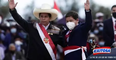 Exitosa-Pedro-Castillo-y-Guido-Bellido-en-Pampa-de-la-Quinua