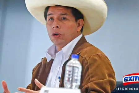 Pedro-Castillo-se-reuni-con-altos-mandos-de-las-Fuerzas-Armadas-Exitosa