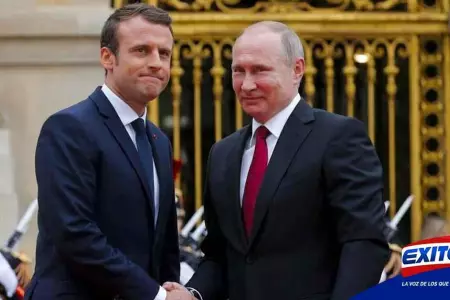Emmanuel-Macron-Vladimir-Putin-corredores-Rusia-Exitosa