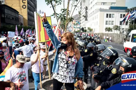 marchas-a-favor-y-en-contra-del-gabinete-exitosa