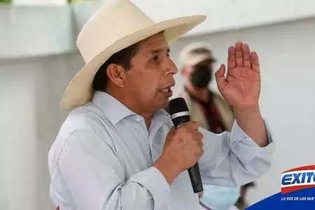 Pedro-Castillo-a-transportistas-y-agricultores-Exitosa