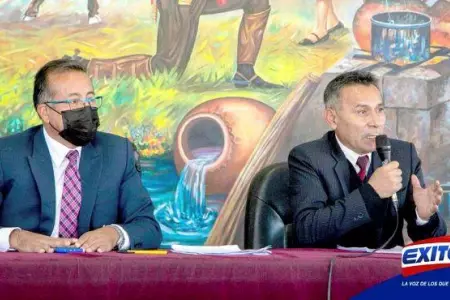 Funcionarios-denuncian-que-tramitadores-estn-estafando-a-posesionarios-de-terre