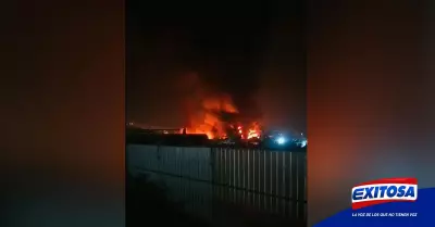 incendio-Puente-Piedra-bomberos-Exitosa