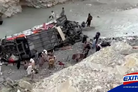 pakistan-accidente-autobus-julio-fallecidos-exitosa