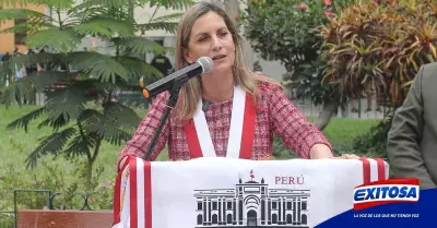 Maria-del-Carmen-Alva-Congreso-palabras-Exitosa