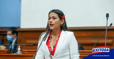 Silvana-Robles-mocion-Mesa-Directiva-Exitosa