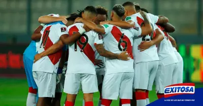 Seleccion-peruana-de-futbol-El-Salvador-Agustin-Lozano