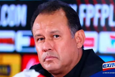 Juan-Reynoso-Seleccion-Peruana-de-Futbol-Mexico-Exitosa