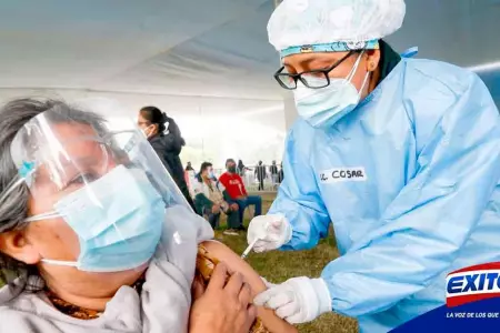COVID-19-vacunacion-Lima-Callao-MINSA-Exitosa