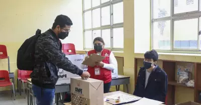 Onpe-mascarilla-opcional-centros-de-votacion-elecciones-2022-exitosa